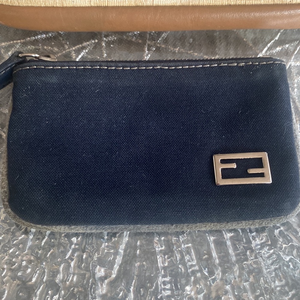 VTG Authentic Gucci & Fendi Coin purse! - Picture 10 of 13